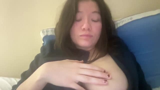 Gallery image thumbnail from imava's myfreecams stream on, 02/01/2025, 11:22 image 17 of 20