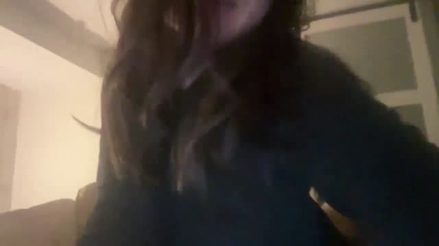 Gallery image thumbnail from imava's myfreecams stream on, 02/04/2025, 03:49 image 16 of 20