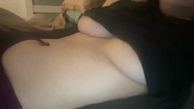 Gallery image thumbnail from imava's myfreecams stream on, 02/04/2025, 07:17 image 9 of 20