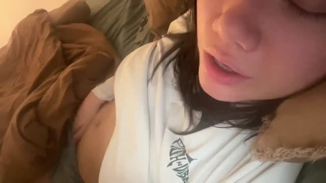 Gallery image thumbnail from imava's myfreecams stream on, 02/05/2025, 22:56 image 12 of 20