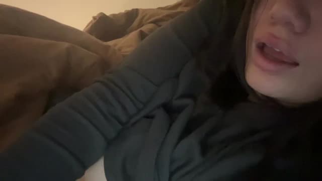 Gallery image thumbnail from imava's myfreecams stream on, 02/13/2025, 07:50 image 18 of 20