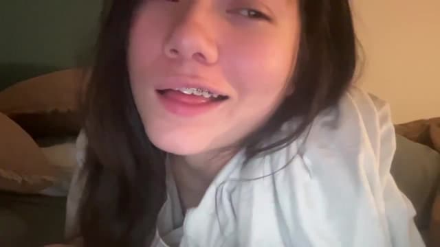Gallery image thumbnail from imava's myfreecams stream on, 02/14/2025, 08:18 image 8 of 20