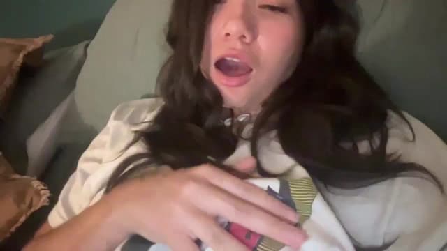 Gallery image thumbnail from imava's myfreecams stream on, 03/14/2025, 24:54 image 8 of 20