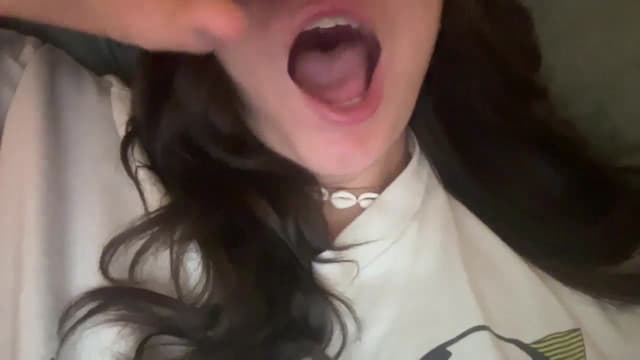 Gallery image thumbnail from imava's myfreecams stream on, 03/14/2025, 01:39 image 15 of 20