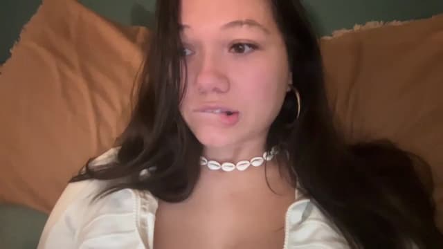 Gallery image thumbnail from imava's myfreecams stream on, 03/17/2025, 20:51 image 8 of 20