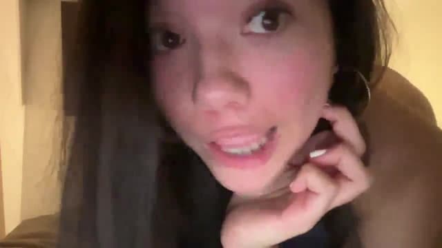 Gallery image thumbnail from imava's myfreecams stream on, 03/23/2025, 22:46 image 17 of 20