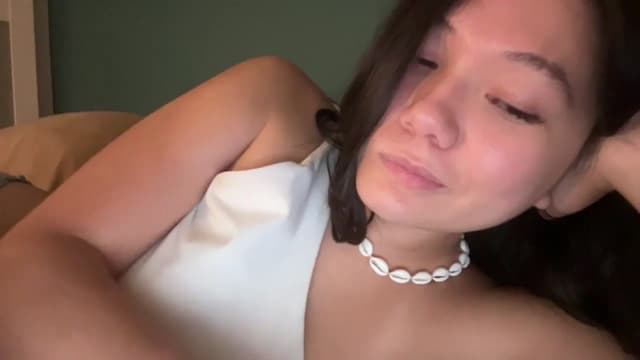 Gallery image thumbnail from imava's myfreecams stream on, 03/27/2025, 01:34 image 11 of 20