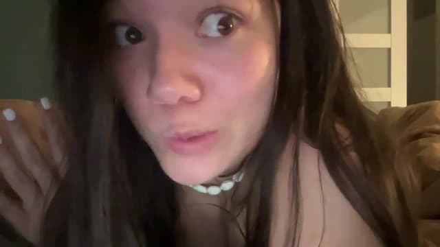 Gallery image thumbnail from imava's myfreecams stream on, 04/03/2025, 07:33 image 5 of 20