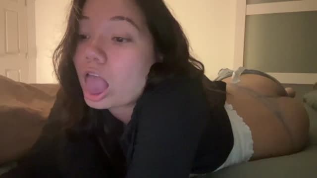 Gallery image thumbnail from imava's myfreecams stream on, 05/27/2025, 06:57 image 8 of 20