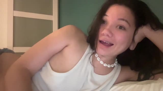 Gallery image thumbnail from imava's myfreecams stream on, 06/03/2025, 07:37 image 20 of 20