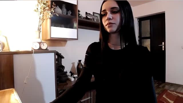 Gallery image thumbnail from kllLr's myfreecams stream on, 12/27/2024, 19:28 image 9 of 20