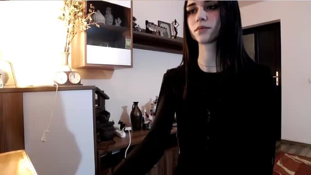 Gallery image thumbnail from kllLr's myfreecams stream on, 12/27/2024, 19:28 image 14 of 20
