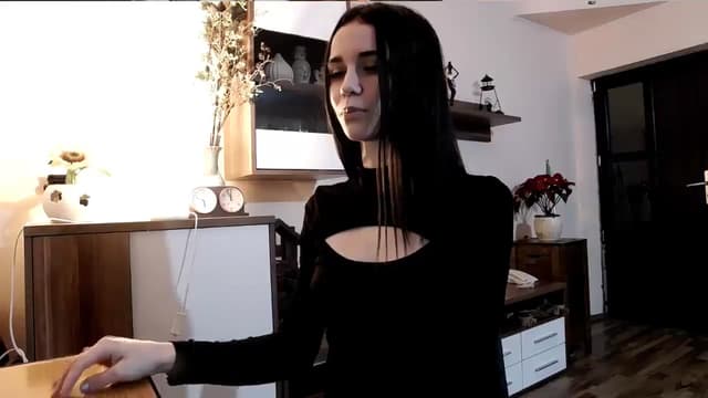 Gallery image thumbnail from kllLr's myfreecams stream on, 12/27/2024, 22:22 image 8 of 20