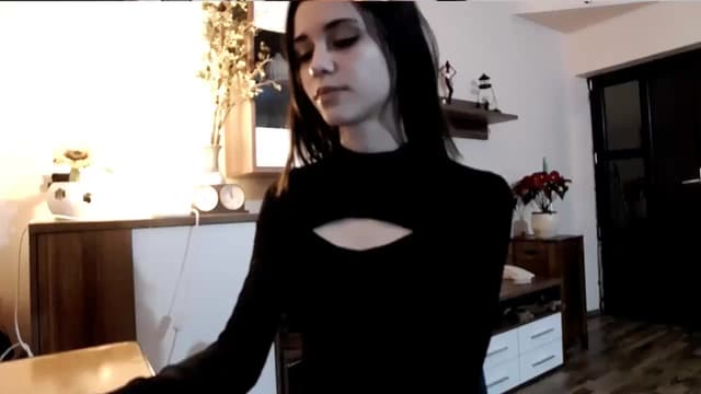 Gallery image thumbnail from kllLr's myfreecams stream on, 12/27/2024, 22:22 image 18 of 20