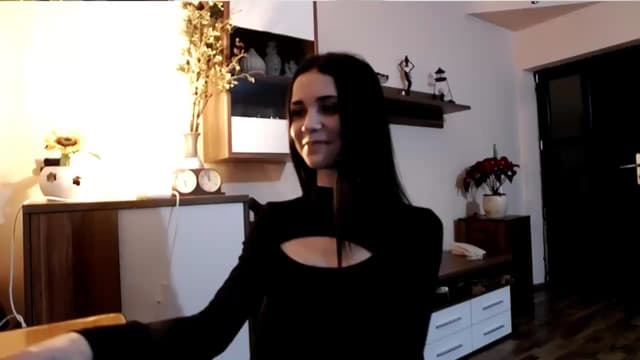 Gallery image thumbnail from kllLr's myfreecams stream on, 12/27/2024, 22:22 image 2 of 20