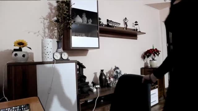 Gallery image thumbnail from kllLr's myfreecams stream on, 12/27/2024, 22:22 image 7 of 20