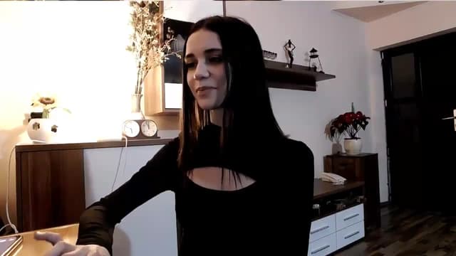 Gallery image thumbnail from kllLr's myfreecams stream on, 12/27/2024, 22:22 image 4 of 20