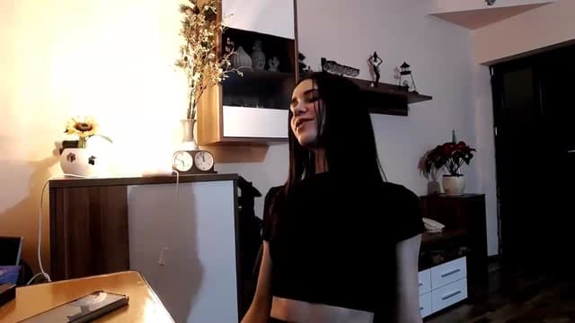 Gallery image thumbnail from kllLr's myfreecams stream on, 12/27/2024, 22:56 image 13 of 20