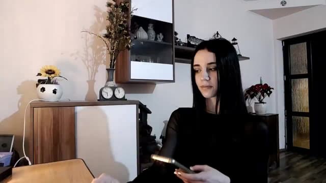 Gallery image thumbnail from kllLr's myfreecams stream on, 12/28/2024, 15:48 image 18 of 20