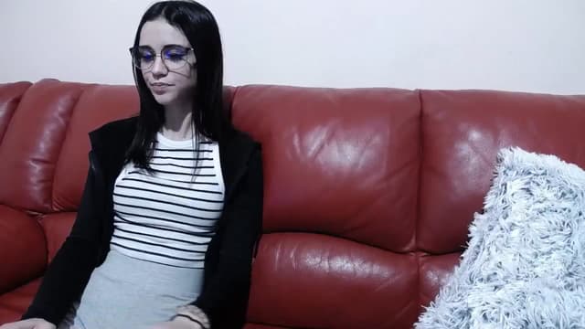 Gallery image thumbnail from kllLr's myfreecams stream on, 12/28/2024, 21:27 image 13 of 20