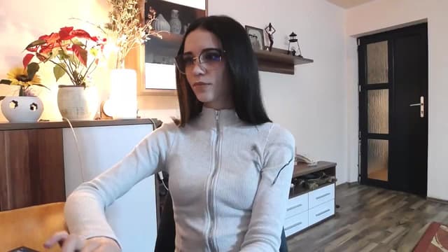 Gallery image thumbnail from kllLr's myfreecams stream on, 12/31/2024, 17:12 image 20 of 20