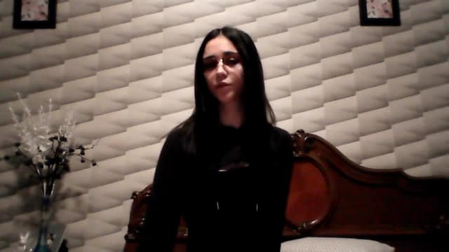 Gallery image thumbnail from kllLr's myfreecams stream on, 01/04/2025, 19:24 image 13 of 20