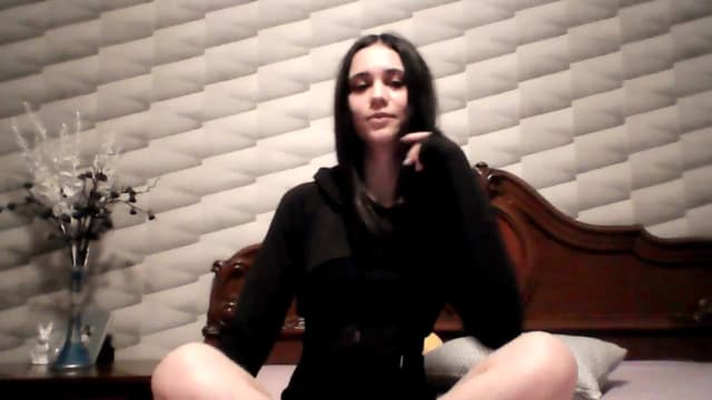 Gallery image thumbnail from kllLr's myfreecams stream on, 01/04/2025, 19:24 image 7 of 20