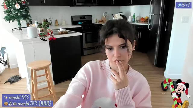 Gallery image thumbnail from litty's myfreecams stream on, 12/18/2024, 24:15 image 10 of 20