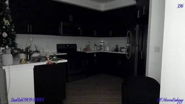 Gallery image thumbnail from litty's myfreecams stream on, 12/29/2024, 05:07 image 4 of 20