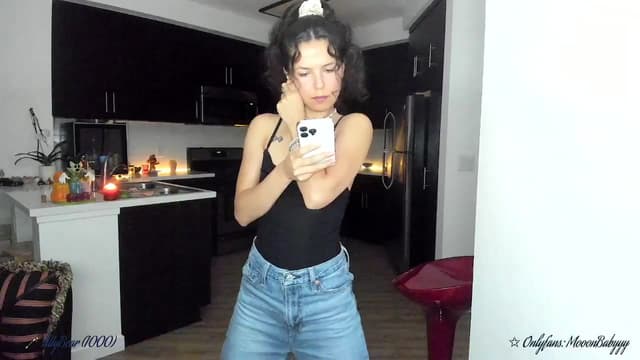 Gallery image thumbnail from litty's myfreecams stream on, 09/29/2025, 04:13 image 11 of 20