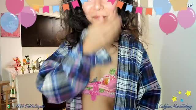 Gallery image thumbnail from litty's myfreecams stream on, 11/30/2025, 03:07 image 11 of 20