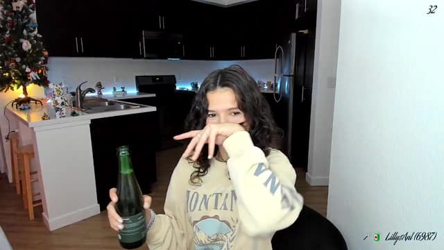 Gallery image thumbnail from litty's myfreecams stream on, 01/28/2026, 06:28 image 7 of 20