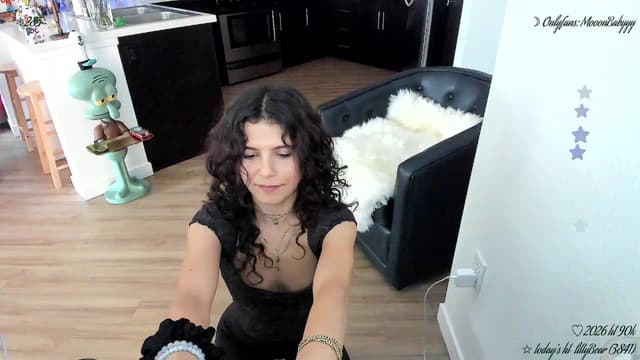 Gallery image thumbnail from litty's myfreecams stream on, 05/10/2026, 01:29 image 19 of 20