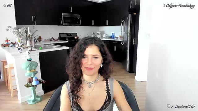 Gallery image thumbnail from litty's myfreecams stream on, 05/16/2026, 23:22 image 17 of 20
