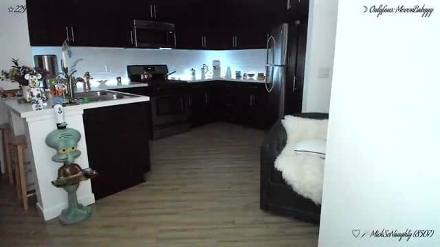 Gallery image thumbnail from litty's myfreecams stream on, 05/20/2026, 05:44 image 7 of 20