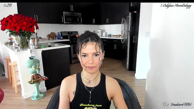 Gallery image thumbnail from litty's myfreecams stream on, 05/30/2026, 02:07 image 6 of 20