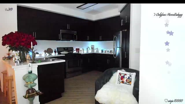 Gallery image thumbnail from litty's myfreecams stream on, 05/31/2026, 07:13 image 20 of 20