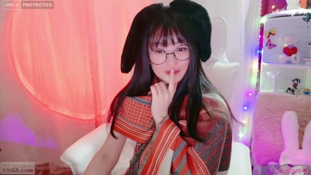 Gallery image thumbnail from meows's myfreecams stream on, 03/31/2024, 07:53 image 1 of 20