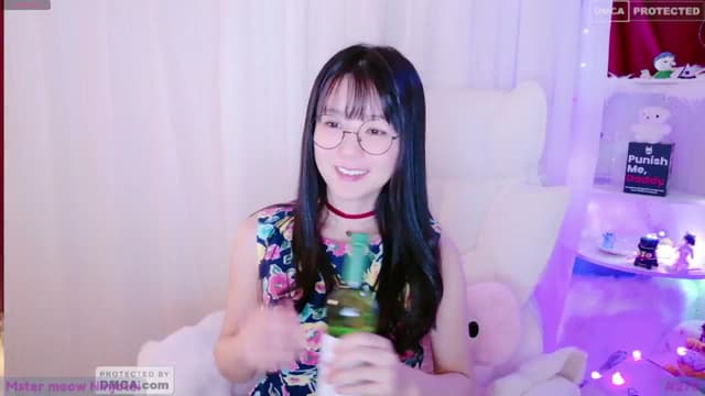 Gallery image thumbnail from meows's myfreecams stream on, 06/22/2024, 06:43 image 15 of 20