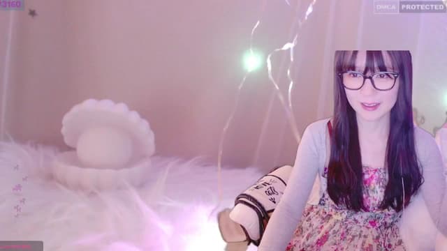 Gallery image thumbnail from meows's myfreecams stream on, 08/04/2024, 07:27 image 2 of 20