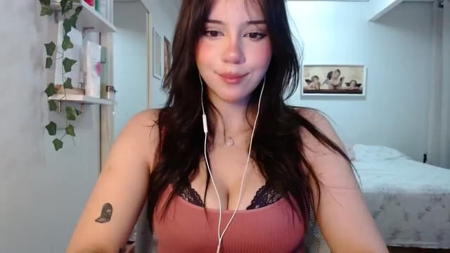 Gallery image thumbnail from nnina's myfreecams stream on, 12/23/2024, 12:18 image 4 of 20