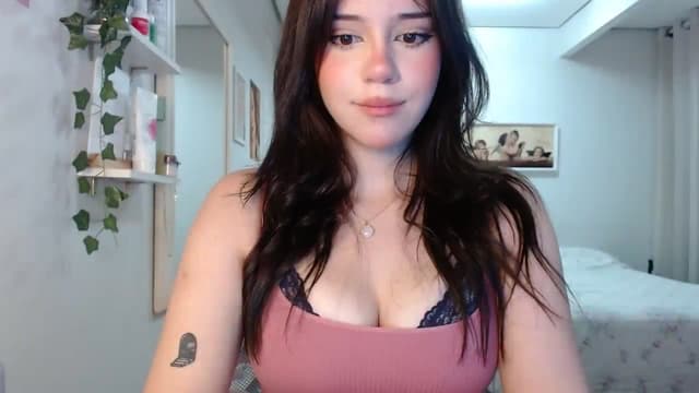Gallery image thumbnail from nnina's myfreecams stream on, 12/23/2024, 12:18 image 8 of 20