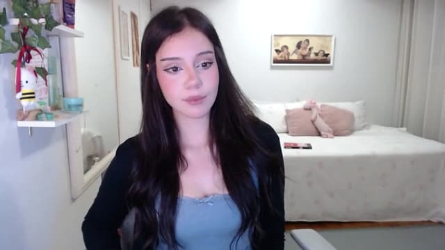 Gallery image thumbnail from nnina's myfreecams stream on, 10/19/2025, 09:03 image 12 of 20