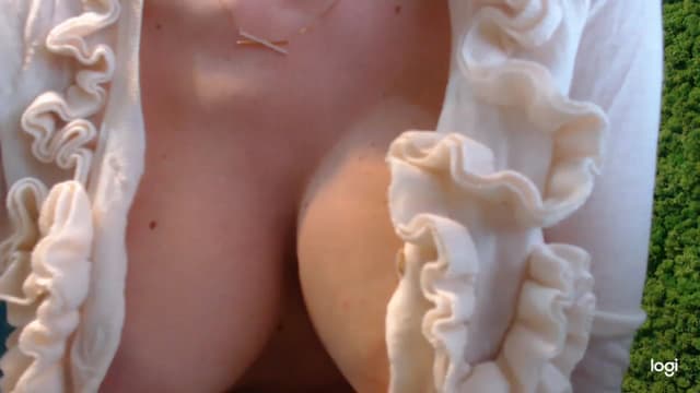 Gallery image thumbnail from oxxxy's myfreecams stream on, 02/06/2023, 07:54 image 20 of 20