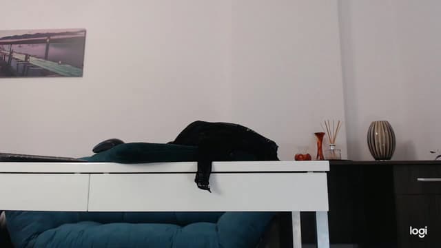 Gallery image thumbnail from oxxxy's myfreecams stream on, 10/15/2023, 09:07 image 7 of 20