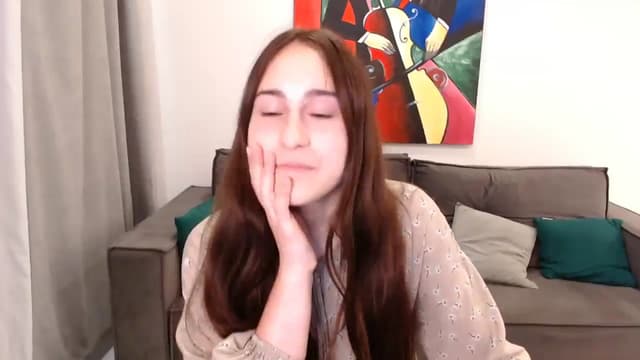 Gallery image thumbnail from ulohu's myfreecams stream on, 07/17/2024, 19:21 image 10 of 20