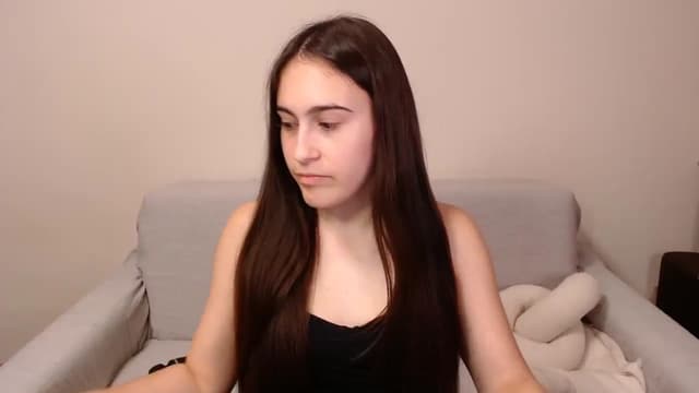 Gallery image thumbnail from ulohu's myfreecams stream on, 12/25/2024, 23:45 image 2 of 20