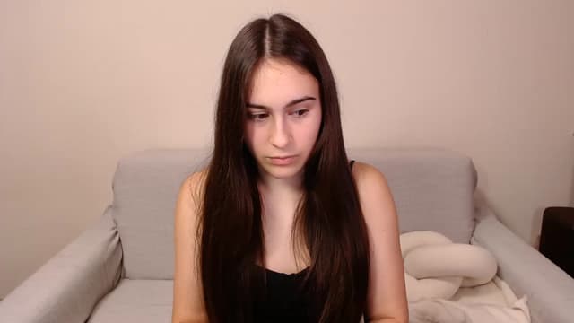 Gallery image thumbnail from ulohu's myfreecams stream on, 12/26/2024, 24:16 image 15 of 20