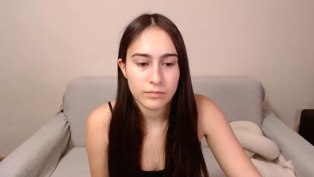 Gallery image thumbnail from ulohu's myfreecams stream on, 12/27/2024, 24:09 image 10 of 20