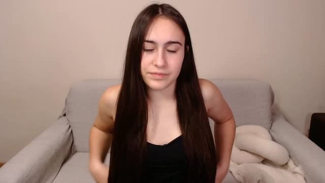 Gallery image thumbnail from ulohu's myfreecams stream on, 12/27/2024, 24:09 image 1 of 20